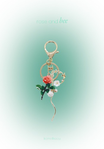 rose and bee keyring